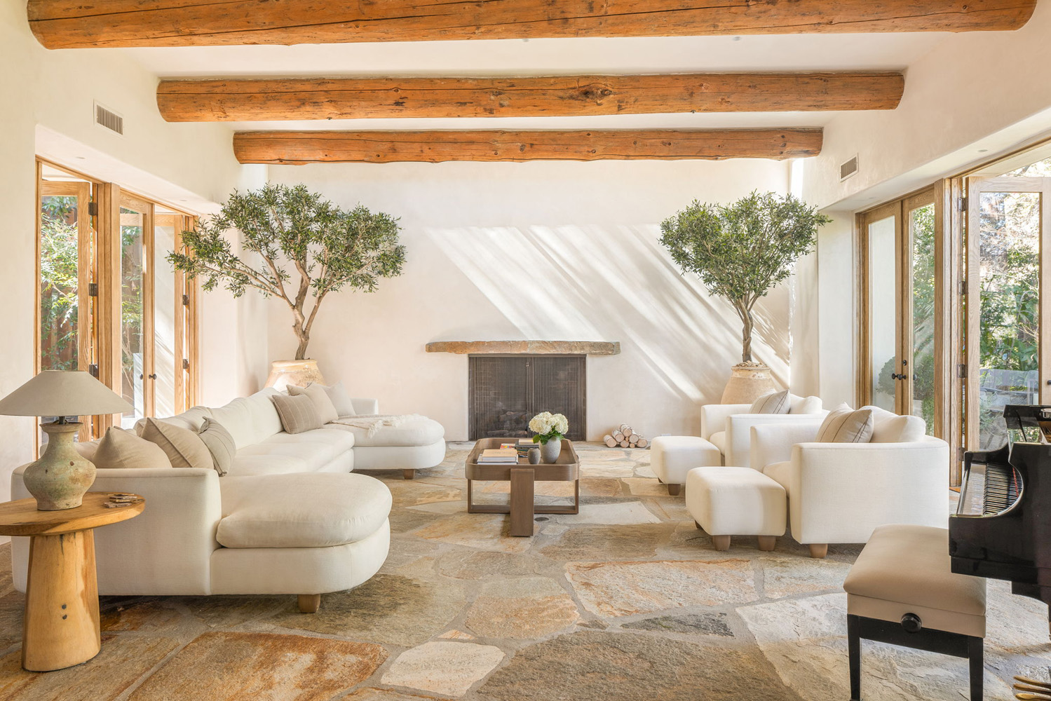 Tracy Anderson inks contract with buyer on $10M home