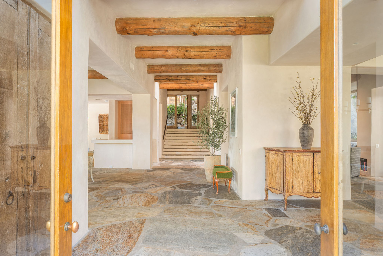 Tracy Anderson inks contract with buyer on $10M home